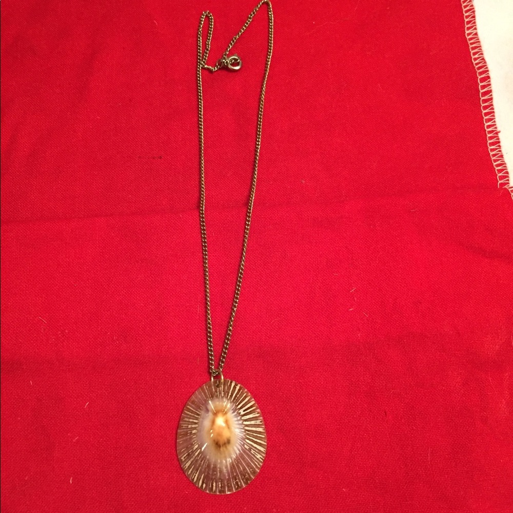 Shell Necklace - Picture 2 of 5